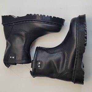 NWOB Dr. Martens Anistone Lo Leather Biker Boots Black US Size L 7 M 6 / UK 5